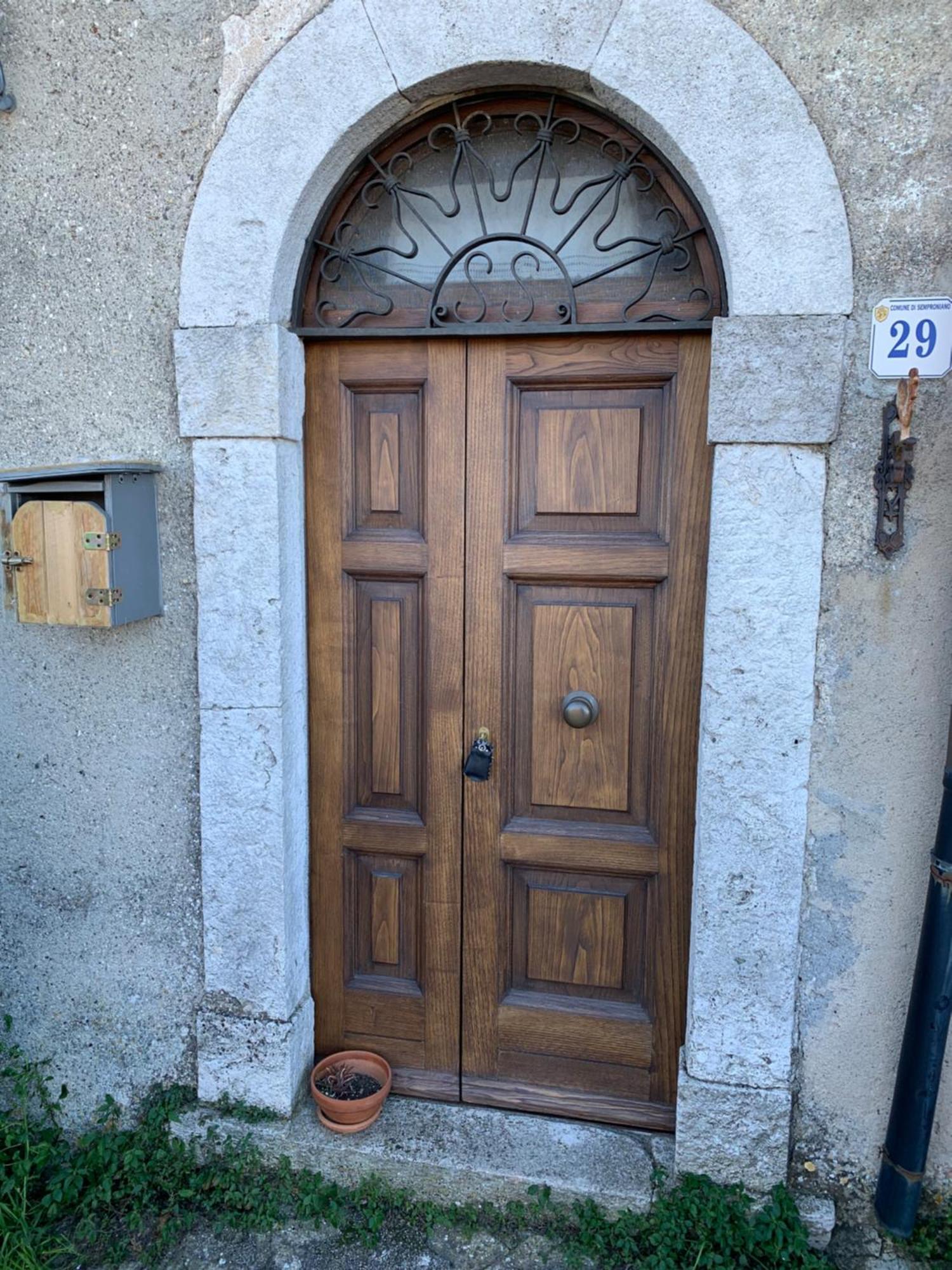 Semproniano La Casetta Al Roccone מראה חיצוני תמונה